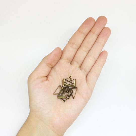 TRIÂNGULO EM GRAU 18X12.3X2 - Image 2